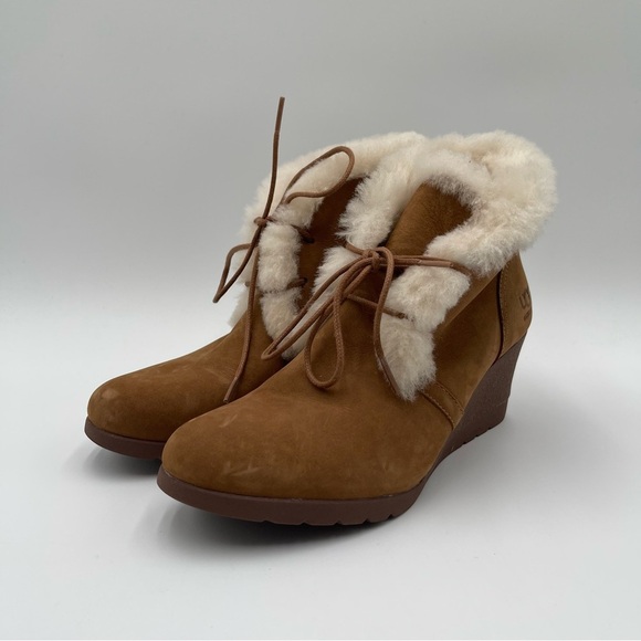 UGG Australia Jeovana Boots Chestnut Suede Waterproof Wedge Lace Up size 9 - Picture 1 of 16